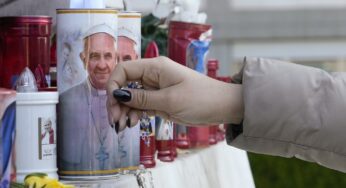 Sepsis Complicates Pope’s Pneumonia Recovery Amid Ongoing Vatican Celebrations
