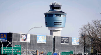 Wing Collision: A Close Call at LaGuardia Airport’s Runway