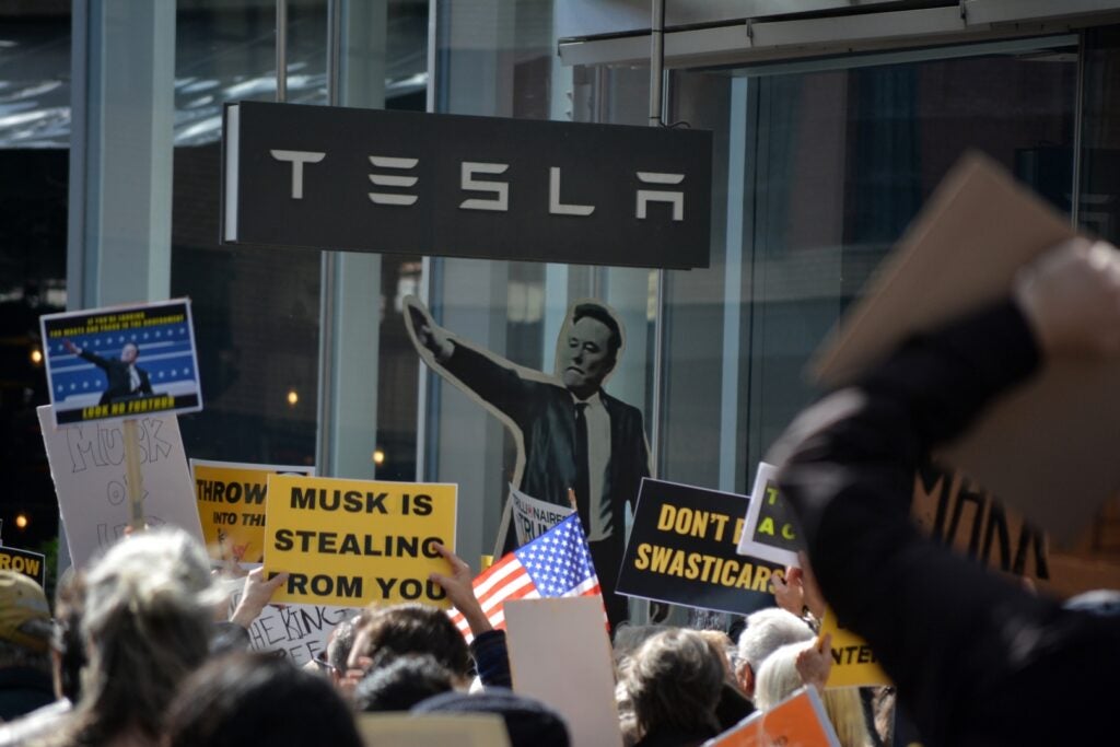 elon-musk-tesla-transgender-controversy