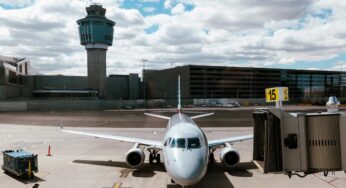 Near Miss at LaGuardia: Passenger Jet Aborts Takeoff to Prevent Collision
